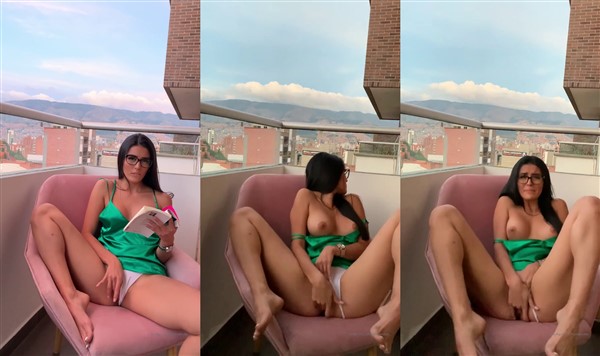 Hanna-Miller-Masturbation-in-Balcony-Video-Leaked1